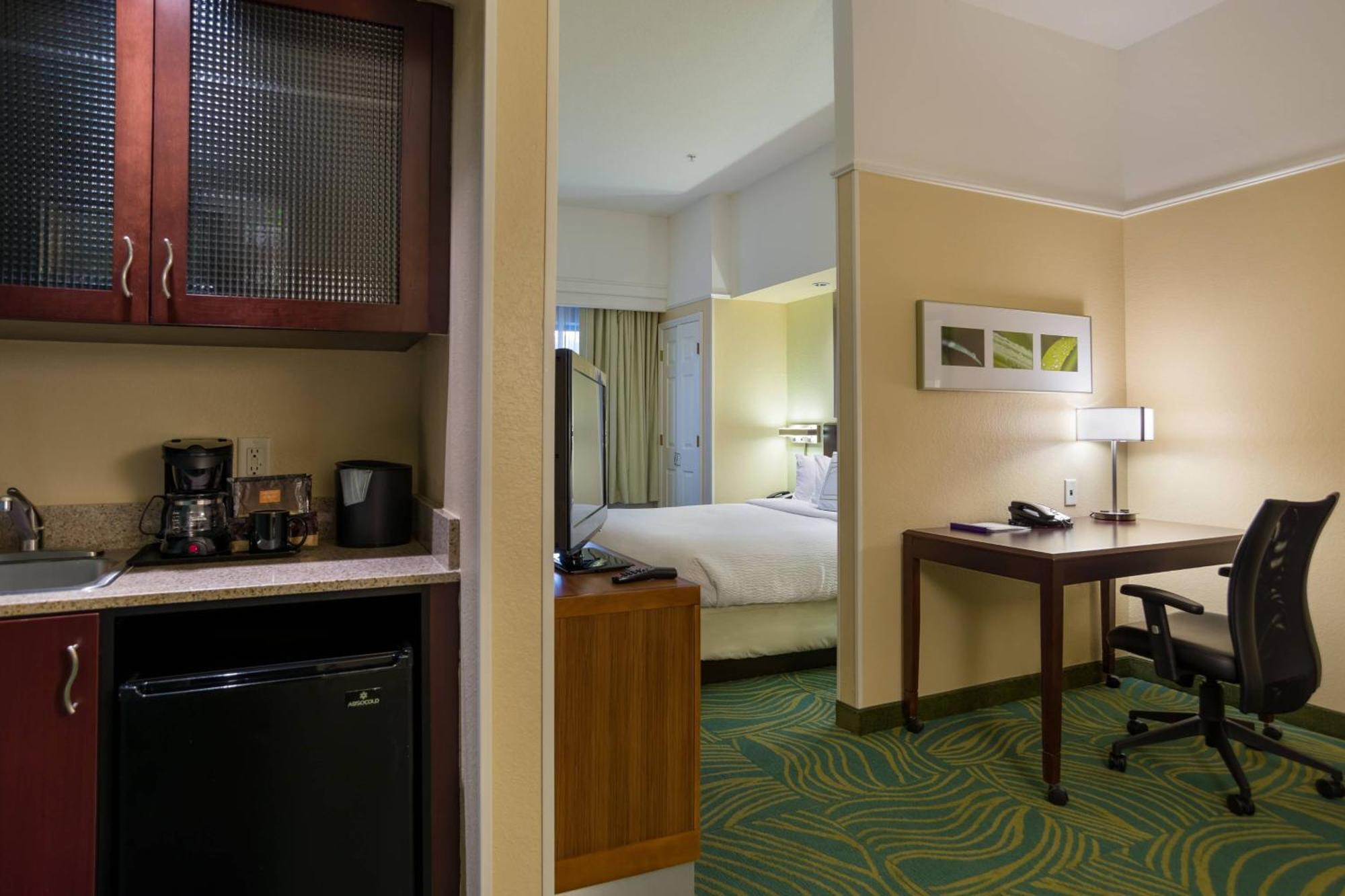 Springhill Suites St Petersburg Clearwater Largo Exterior photo