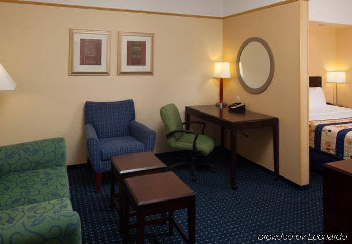 Springhill Suites St Petersburg Clearwater Largo Exterior photo
