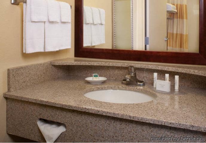 Springhill Suites St Petersburg Clearwater Largo Exterior photo